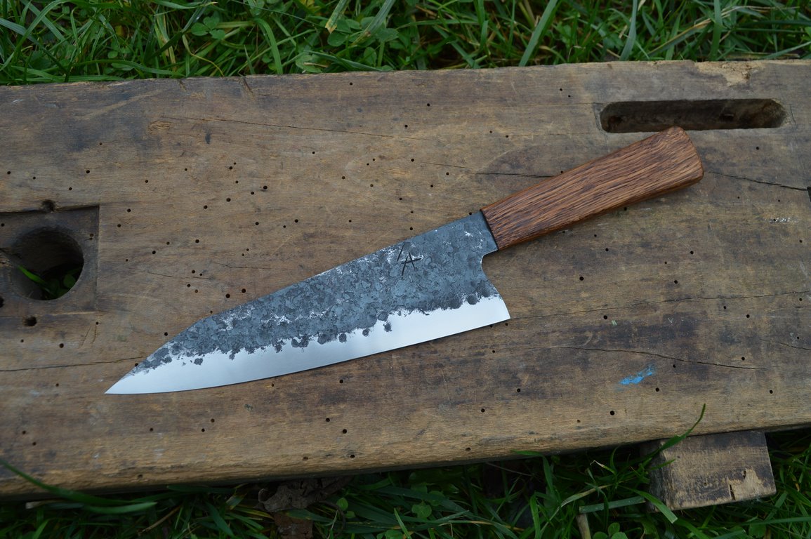 Cuisine #867, Gyuto 135Cr3 & chêne, 205mm